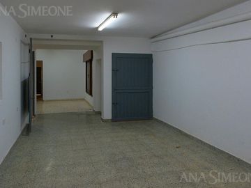 Nave Industrial con oficinas - Venta y Alquiler - Villa Martelli Vicente López