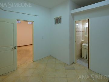 Nave Industrial con oficinas - Venta y Alquiler - Villa Martelli Vicente López