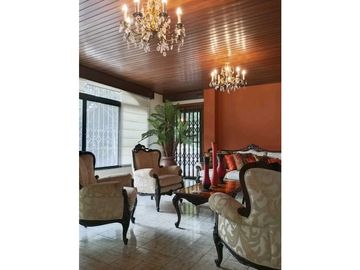 Vendo departamento Barrio Centenario
