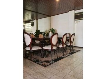 Vendo departamento Barrio Centenario