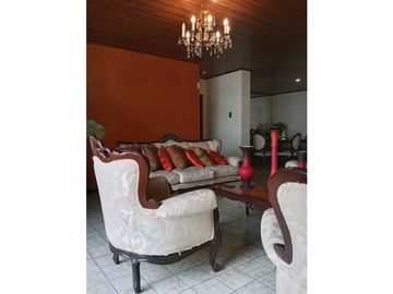 Vendo departamento Barrio Centenario
