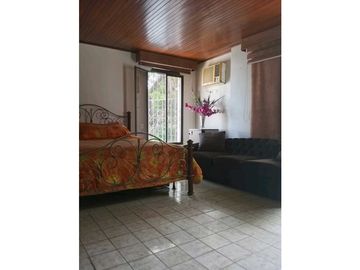 Vendo departamento Barrio Centenario