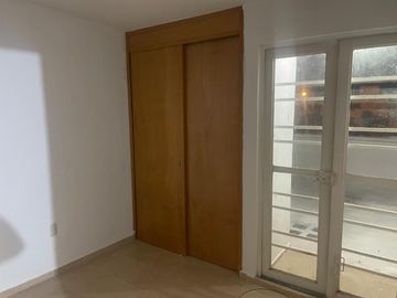 Casa en VENTA por SEMINARIO
