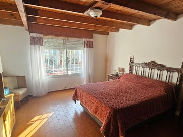 VENTA CASA 2 DORM + DPTO 2 DORM CENTRO SAN NICOLAS