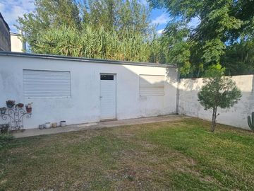 VENTA CASA 2 DORM + DPTO 2 DORM CENTRO SAN NICOLAS