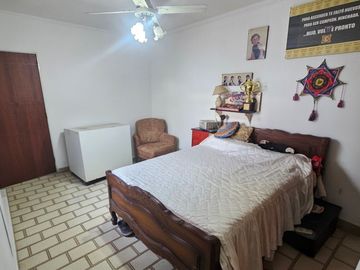 VENTA CASA 2 DORM + DPTO 2 DORM CENTRO SAN NICOLAS