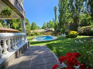 Casa en Chacras de Coria con excelente ubicación