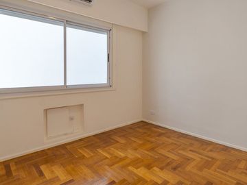 3 Amb c/ Balcón y Dependencia en Recoleta