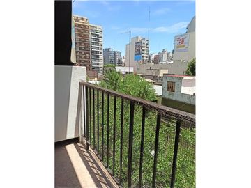ALQUILER 3AMB AL FRENTE CON BALCON