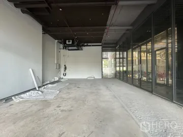 For rent Retail Space 64 sq.m. in Khlong Tan, Khlong Toei, Bangkok BTS Thonglor