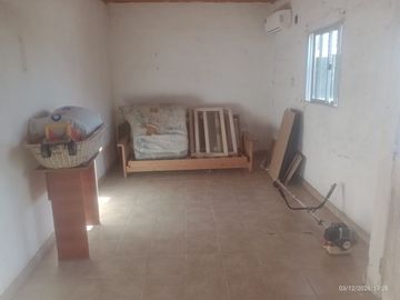 VENTA CASA 3 DORMITORIOS, BARRIO SUR.