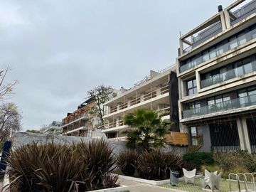 Venta Departamento 4 Ambientes Con Terraza Propia y Cochera en Villa Urquiza