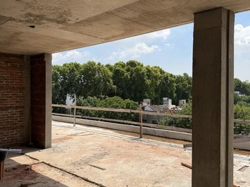 Venta Departamento 4 Ambientes Con Terraza Propia y Cochera en Villa Urquiza