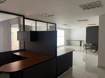 Apartamento en venta de 1 habitación en Bogotá, Chicó.