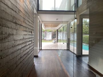 Piedra Roja,  excelente casa mediterránea en condominio consolidado