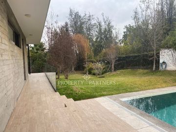 Piedra Roja,  excelente casa mediterránea en condominio consolidado