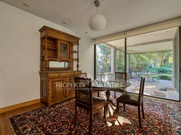 Casa con gran jardín plano en Condominio Lomas de la Dehesa