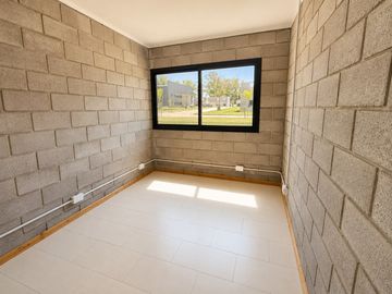 GALPÓN INDUSTRIAL A ESTRENAR EN VENTA – EXALTACIÓN DE LA CRUZ