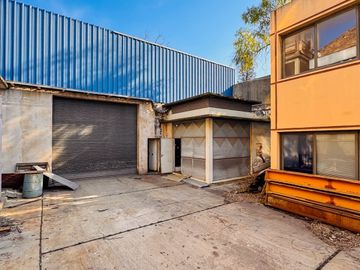 VENTA GALPON INDUSTRIAL LANUS TERRENO 8500m2 Y FABRICA 2600m2, en BLOQUE o SEPARADO