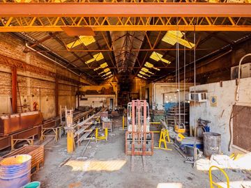 VENTA DEPOSITO INDUSTRIAL LANUS ZONA SUR 3000 M2 ex FABRICA METALURGICA