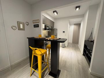 NUÑEZ: TORRE PANORAMICA: A ESTRENAR MONOAMBIENTE CON BALCON Y AMENITIES AMOBLADO Y EQUIPADO