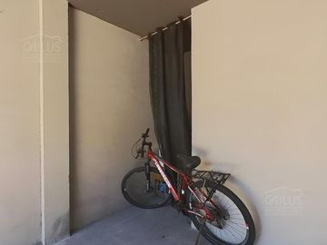 Cochera en Venta en Villa Pueyrredón (Terrada al 4200)