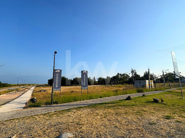 Terrenos Comerciales en Venta a pie de Carretera y frente al Lago de Chapala
