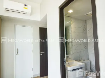 2 Bedroom Condo for sale at Uptown Arts Residence