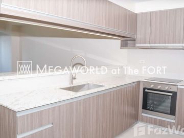 2 Bedroom Condo for sale at Park McKinley West