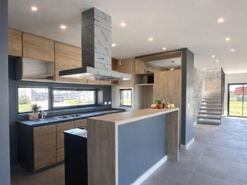 Venta Casa San Sebastián - Área 7