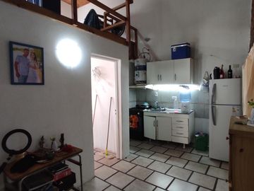 Edificio de 8 departamentos y cochera - Oportunidad, importante rentabilidad