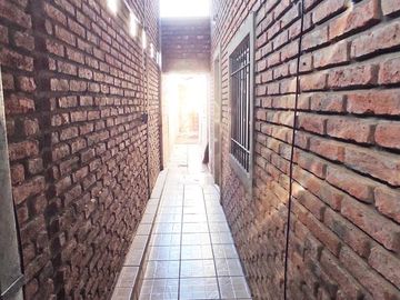 Edificio de 8 departamentos y cochera - Oportunidad, importante rentabilidad