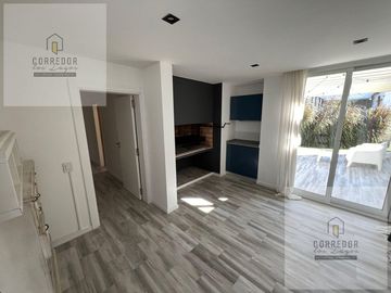 VENTA CASA COSTA ESMERALDA, BARRIO DEPORTIVA AL 100, 4 AMBIENTES
