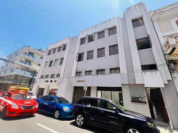 Oficina en renta en Veracruz en Esq. en Centro Historico de Ver.