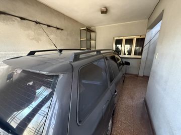Casa con local en Venta