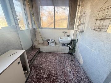 Casa con local en Venta
