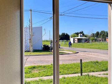 Alquiler CASA un dormitorio - San Carlos Norte.-