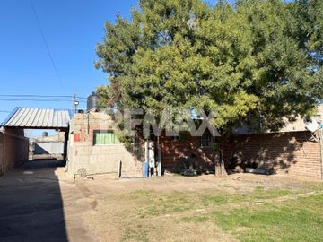 ALQUILER CASA CON QUINCHO- CENTENARIO