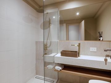 Departamento venta Macrocentro 3 dormitorios con balcón con parrillero amenities pileta y quincho