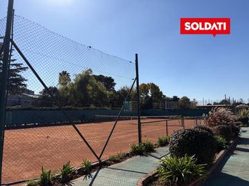 Country Aranzazu venta casa 5 dormitorios lote central