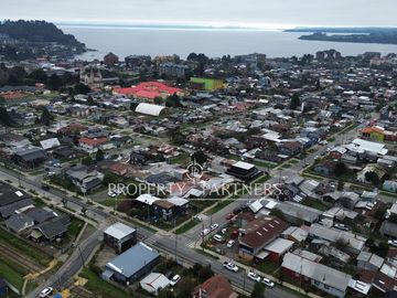Se vende terreno esquina a pocas cuadras del centro de Puerto Varas