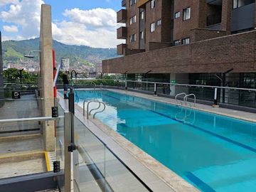 ARRIENDO de CASA RESIDENCIAL en ENVIGADO