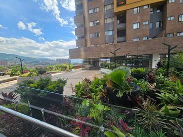 ARRIENDO de CASA RESIDENCIAL en ENVIGADO