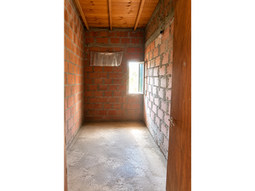 CASA 3 AMB CON  CABAÑA ZONA CHAPADMALAL