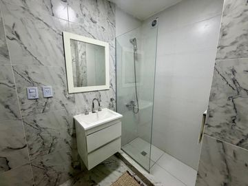 VENTA DEPTO TRES AMBIENTES RECOLETA LUMINOSO REFAC