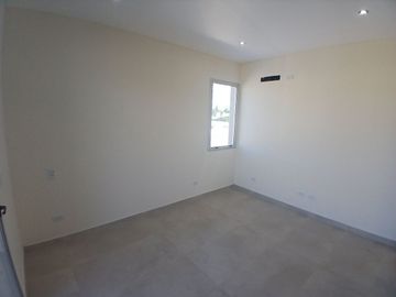 CASA A ESTRENAR-LUJAN DE CUYO