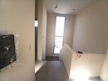 CASA A ESTRENAR-LUJAN DE CUYO