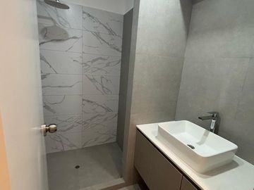 Vendo Departamento de Estreno en Miraflores