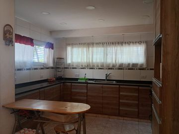 VENTA DE CASA EN GODOY CRUZ- MENDOZA