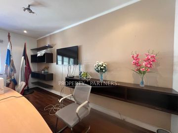 Gran oficina 220 m2 en un rincón privilegiado de Providencia.  Oportunidad 0,20 UF/m2